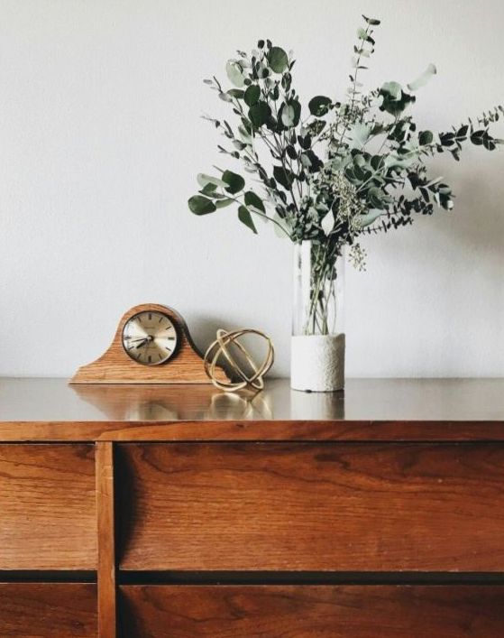 Sideboard T5 in room